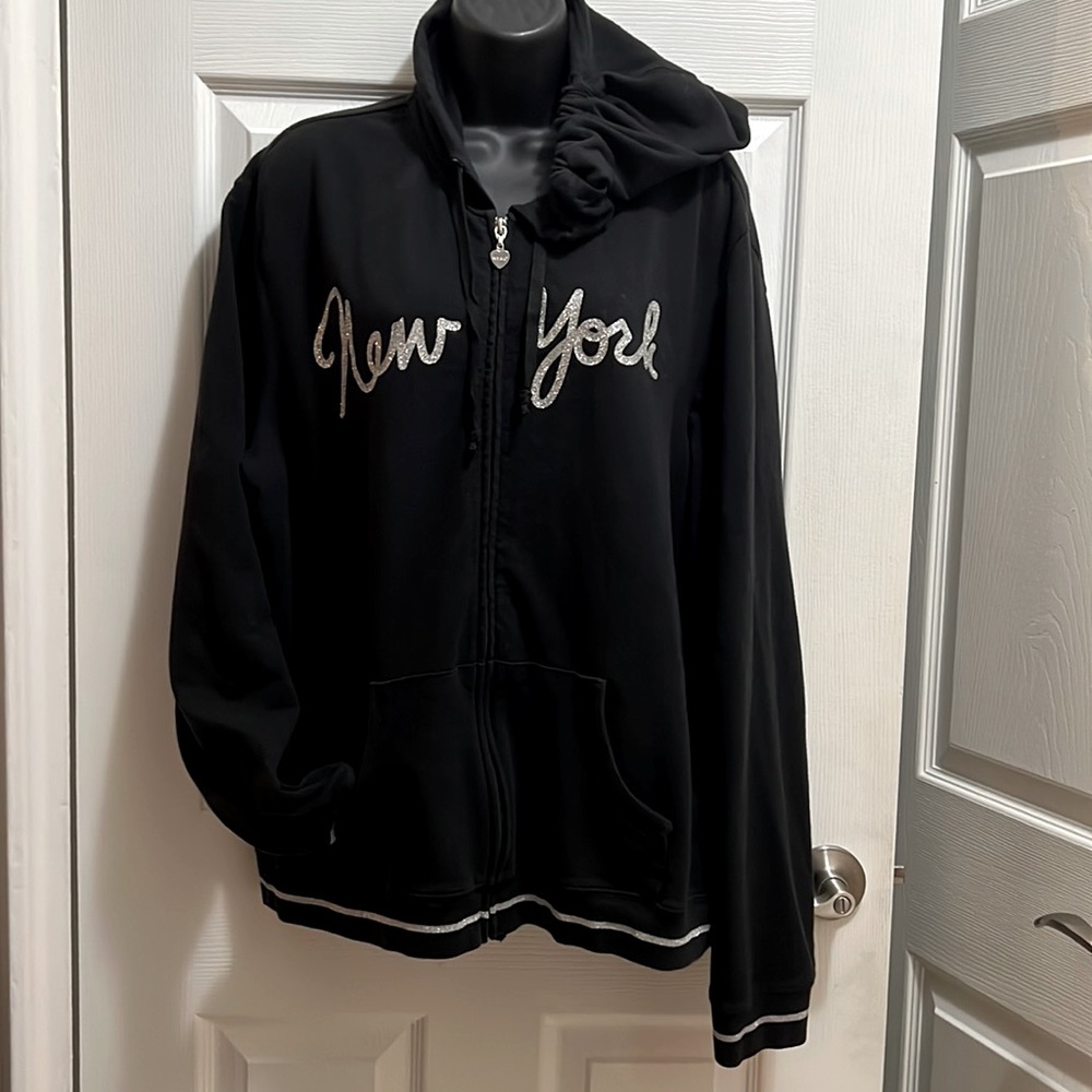 NY&Co sparkle NY printed on front sweatshirt in black size XL.
